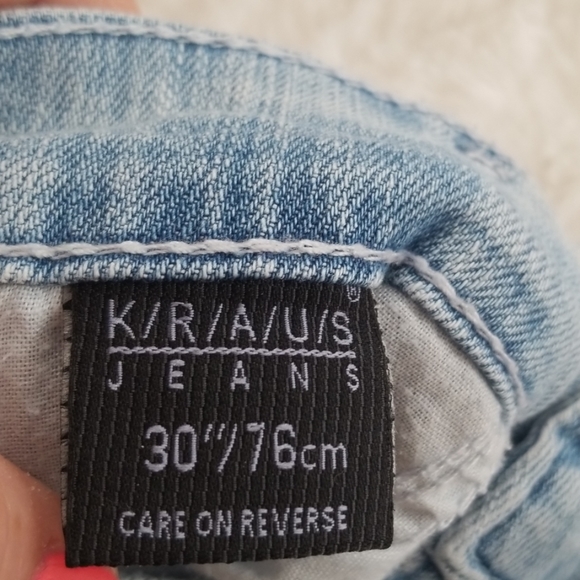 Kraus Jean's light wash denim capri - Picture 7 of 8